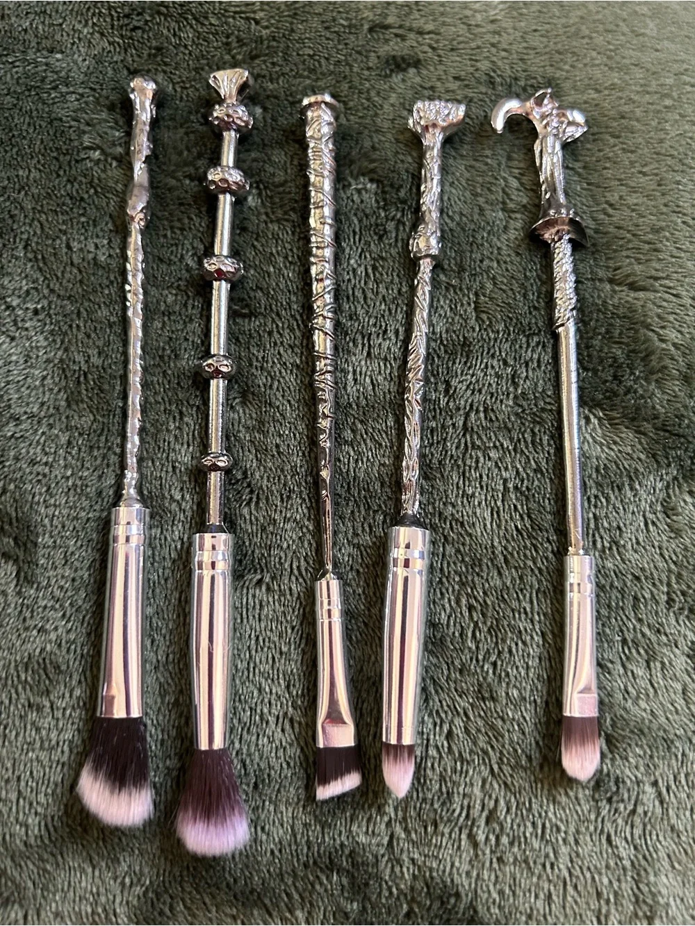 Set of 5 Decorative metal Harry Potter Storybook makeup brush